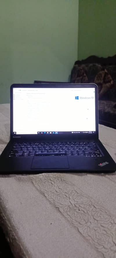 Lenovo Thinkpad S440 i5 4th gen 8/128 SSD with backlight keyboard