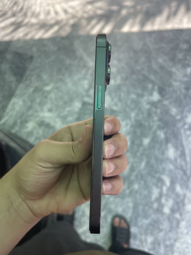 Apple iPhone 14 Pro Max 5
