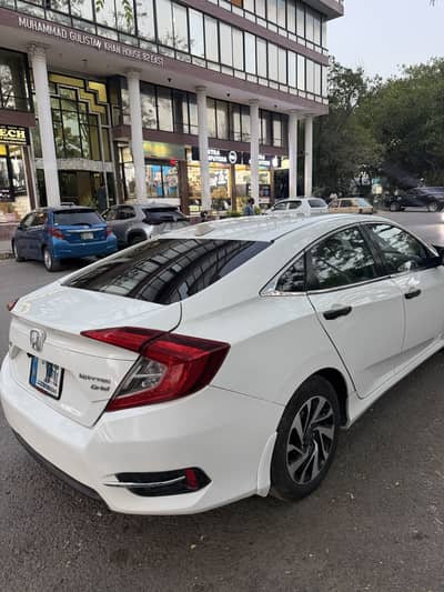 Honda Civic Oriel 2018
