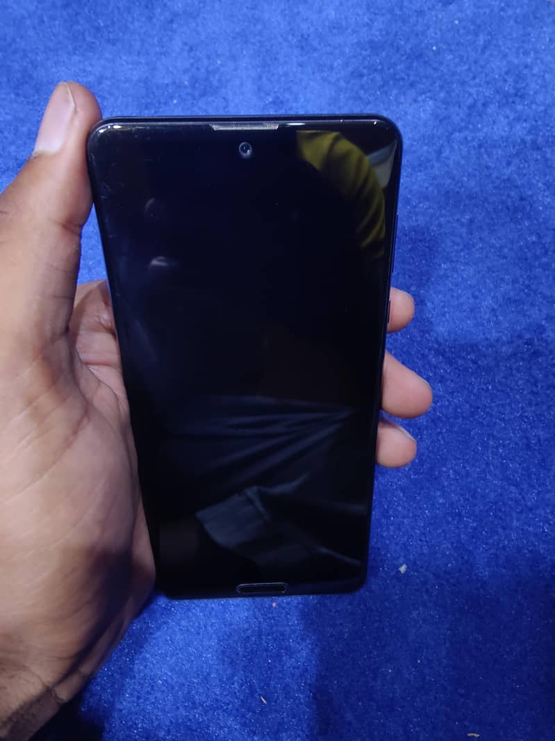 Sharp Aquos R5G 4