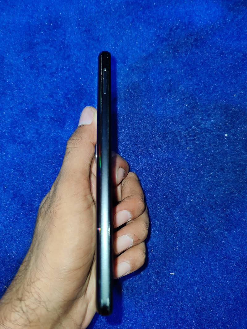 Sharp Aquos R5G 5