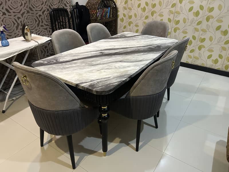 Dining table with chairs 4