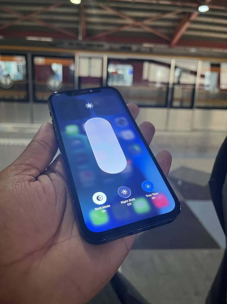 Apple iPhone 12 0
