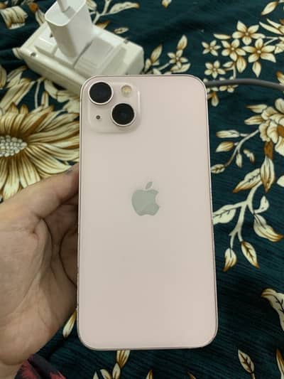Apple iPhone 13