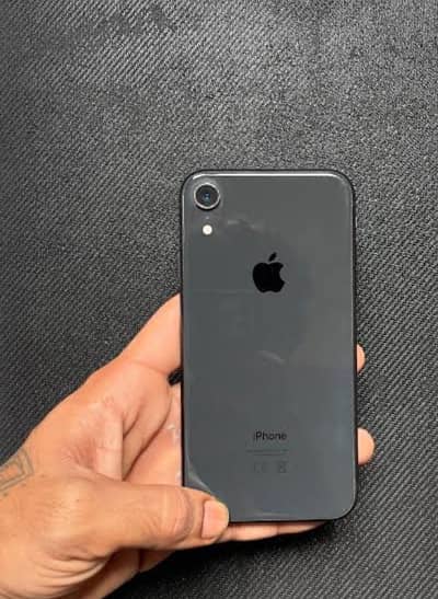 Apple iPhone XR