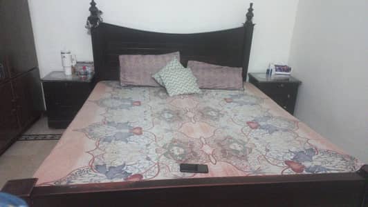 used bed in good condition