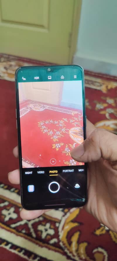 oppo Reno Z. . . . . 8. . . 256  Me Hy VIP Chalta hy