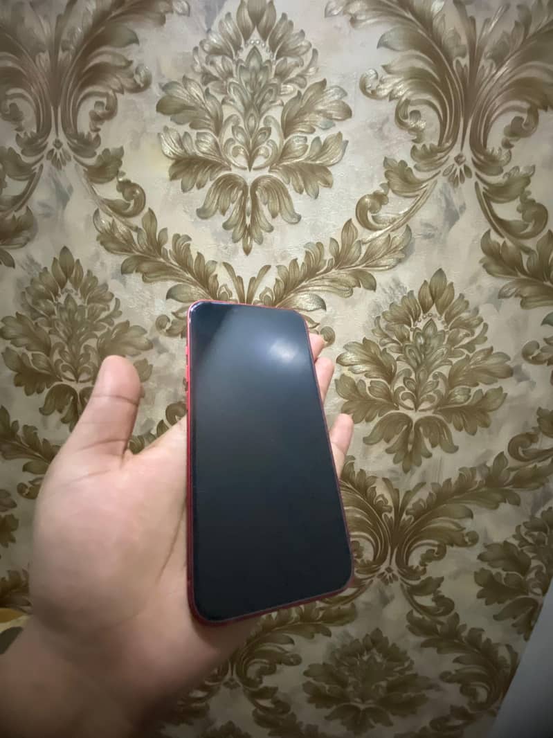 Apple iPhone 13 2