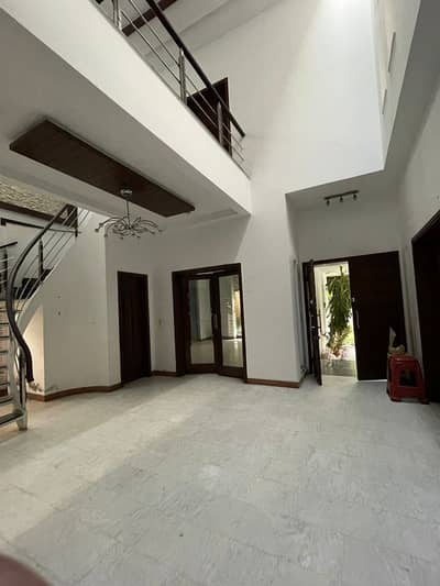 1 Kanal Slightly Used Modern Design House For Rent In DHA Phase 3 Lahore.