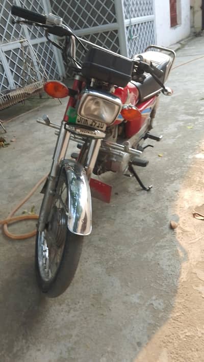 CG 125