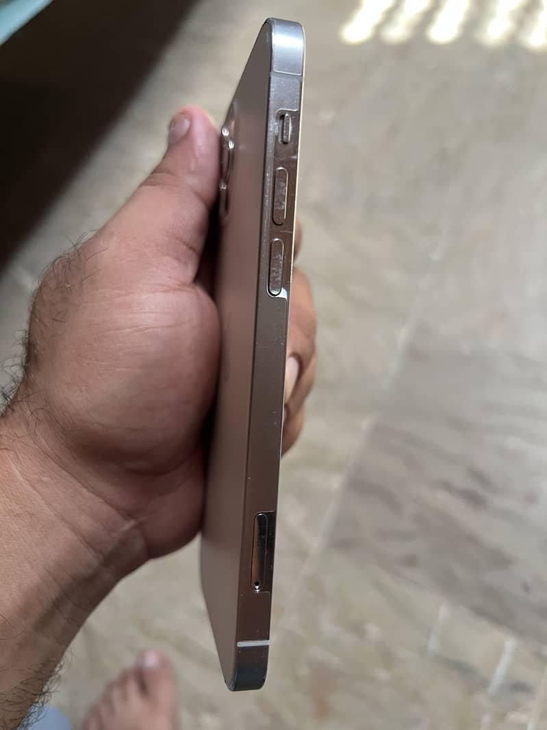 iPhone 12pro 0