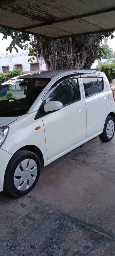 Daihatsu Mira 2011