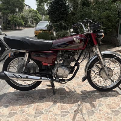 Honda CG 125 2017 -- Excellent Condition