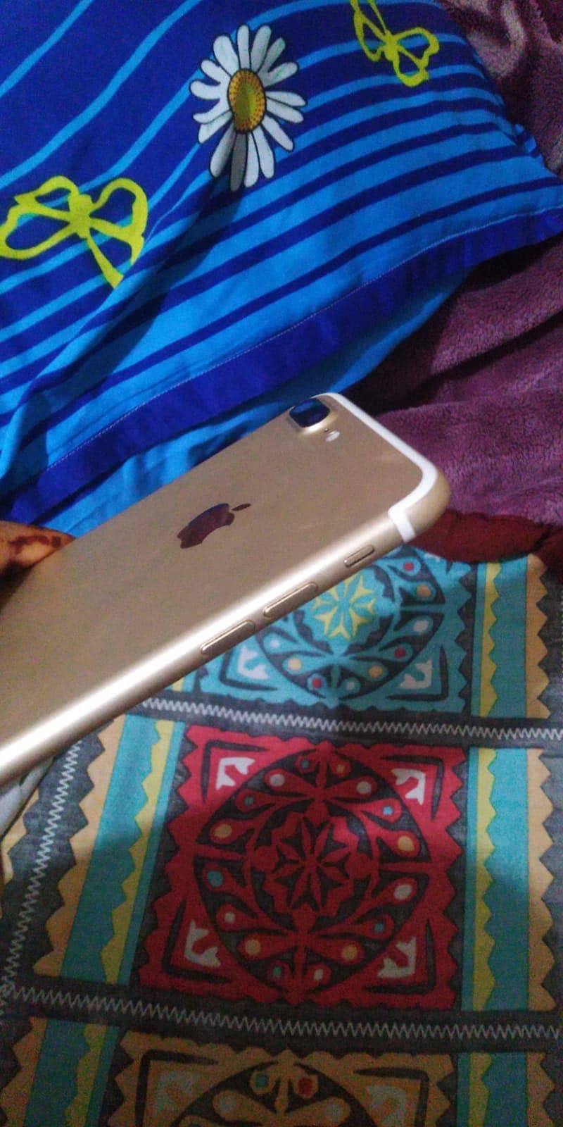 Apple iPhone 7 Plus 2