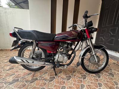 Honda CG 125 Euro 2 2017 Model for sale.