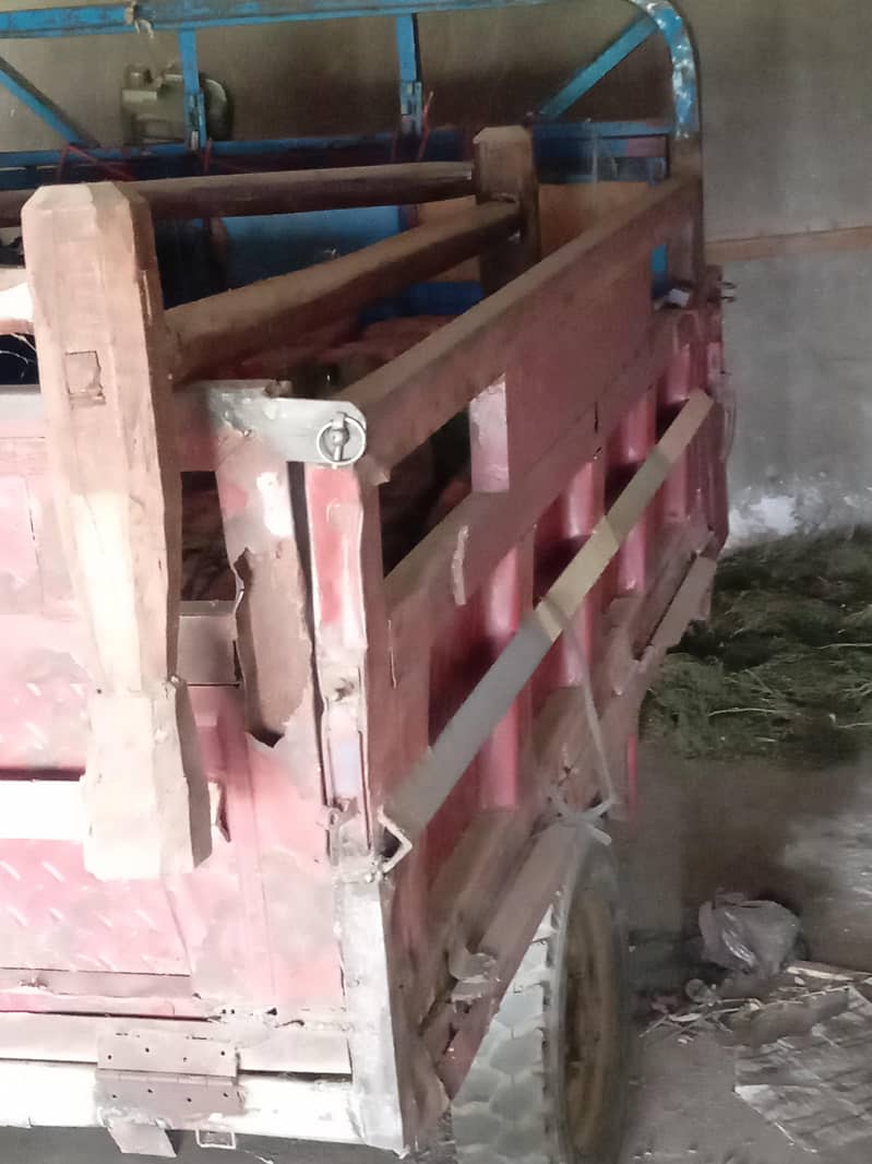 Loader Riksha 1