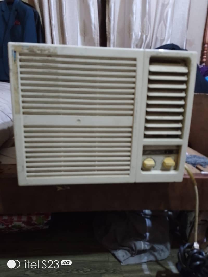 window ac 1