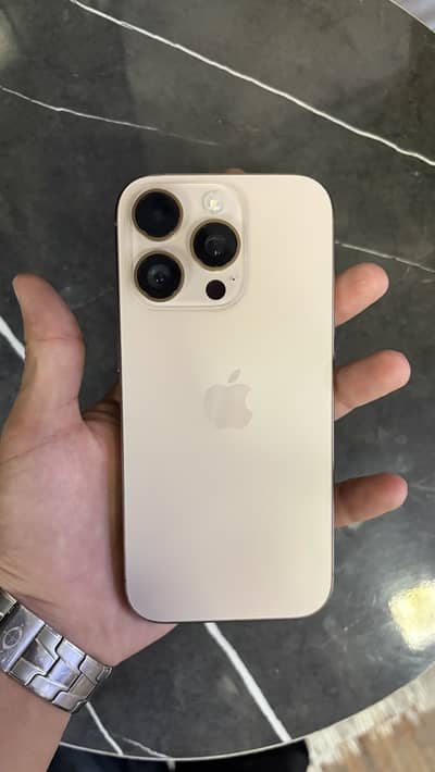 Apple iPhone 16 Pro