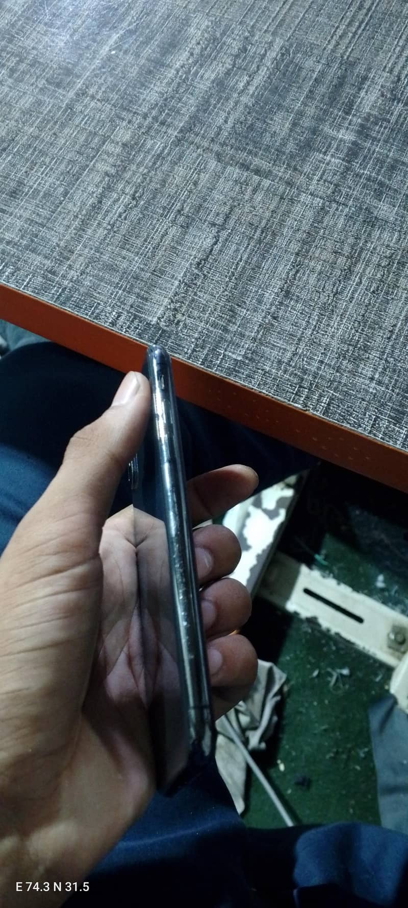Apple iPhone X 3
