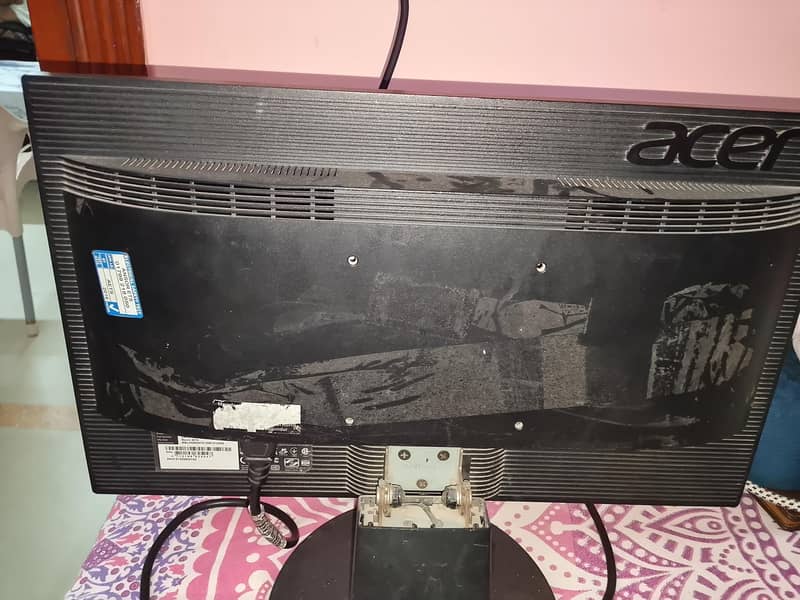 PC WITH FULL SETUP 11