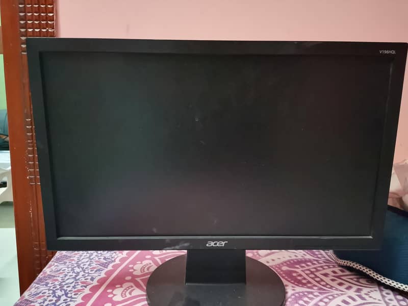 PC WITH FULL SETUP 14