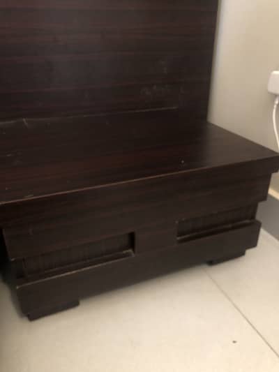 King size wooden lower bed with two sides