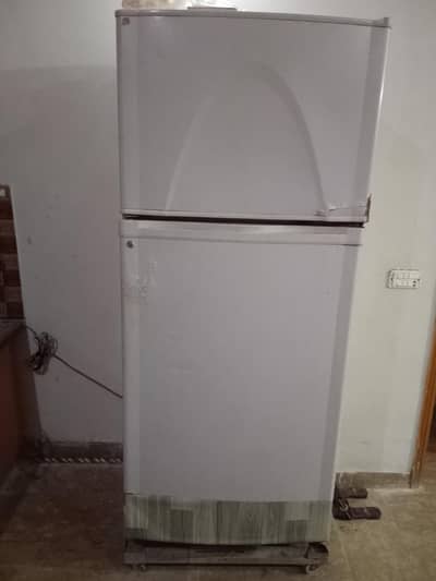 Dawlance fridge full size big