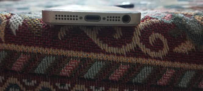 iphone se 1 gold pink color LLA model non pta available for sale