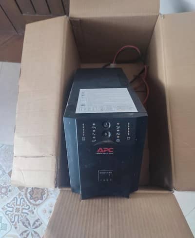 APC Smart-UPS SUA1500i