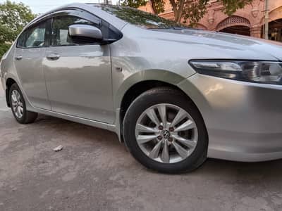 Honda City 2013 Model Lush Condition Car