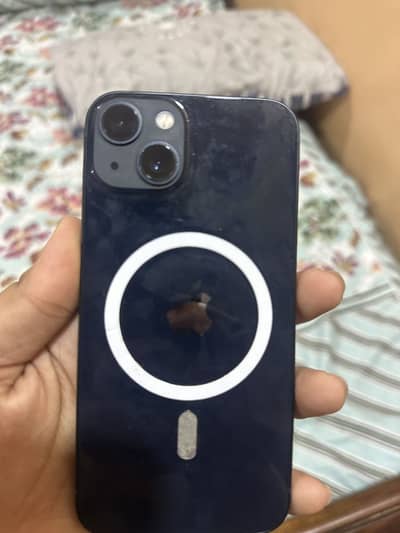 Apple iPhone 13