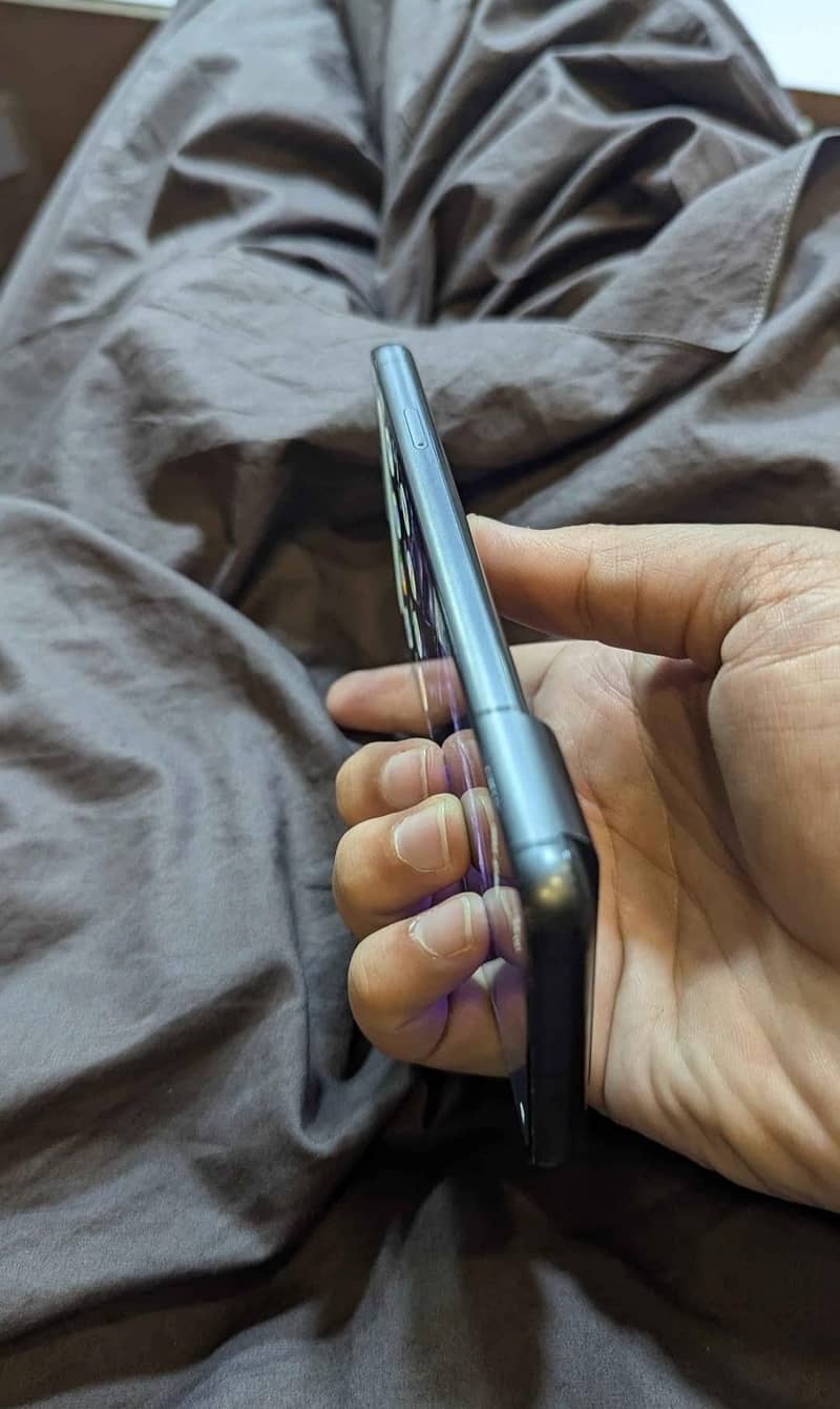 Google Pixel 8 2