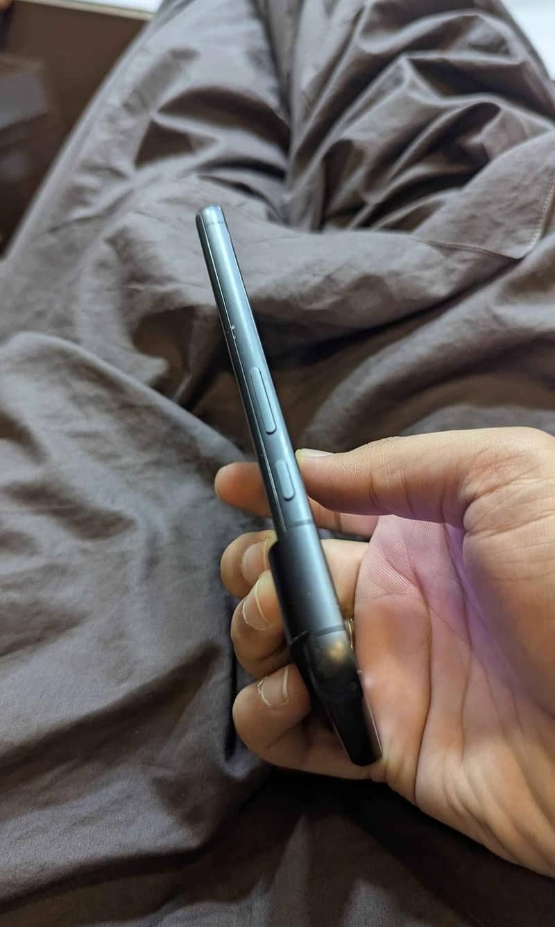 Google Pixel 8 3