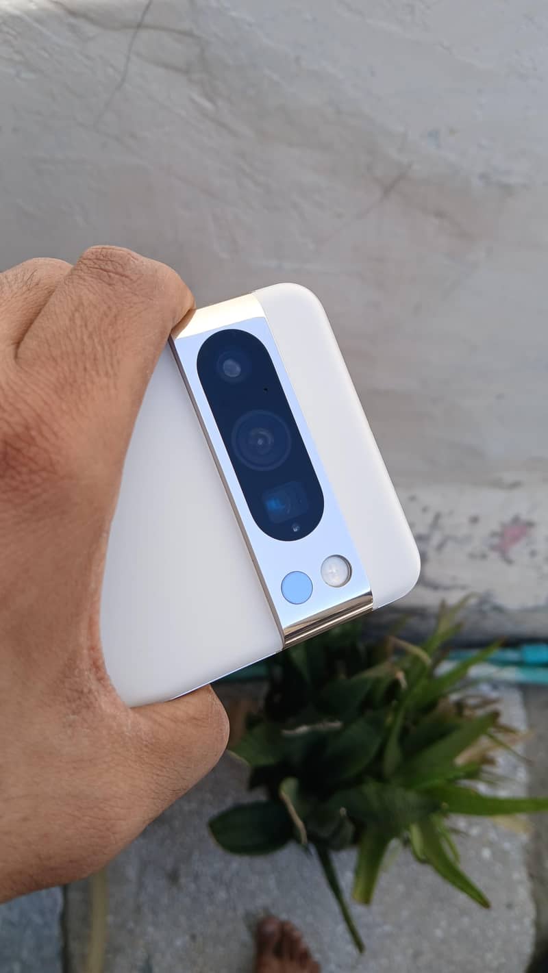 Google Pixel 8 Pro 1