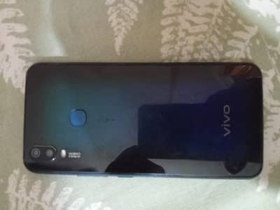 Vivo V11