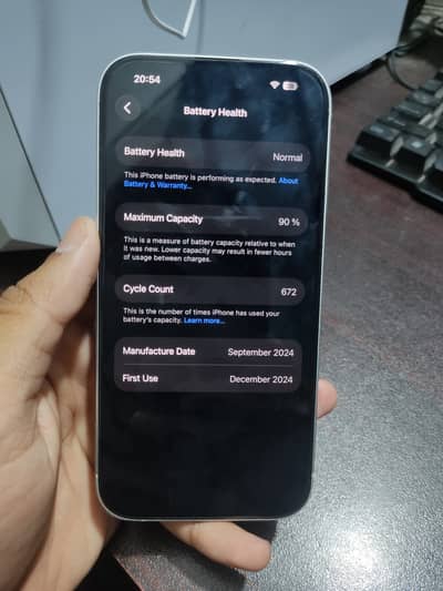 Apple iPhone 16