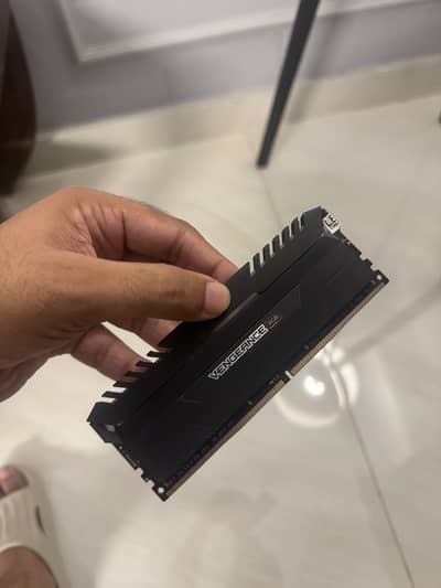 Corsair Vengeance RGB DDR4 RAM. (1 x 8 GB)