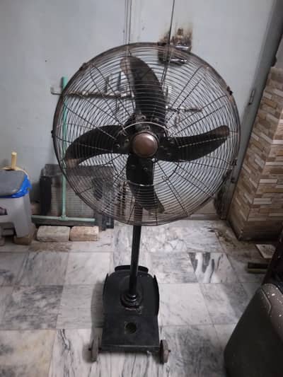 pedistal fan mix home items