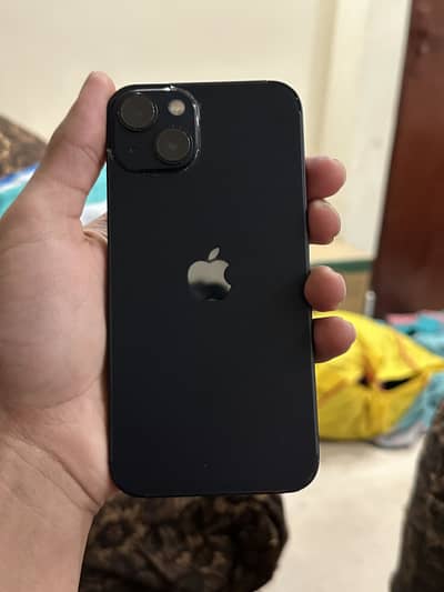 Apple iPhone 13