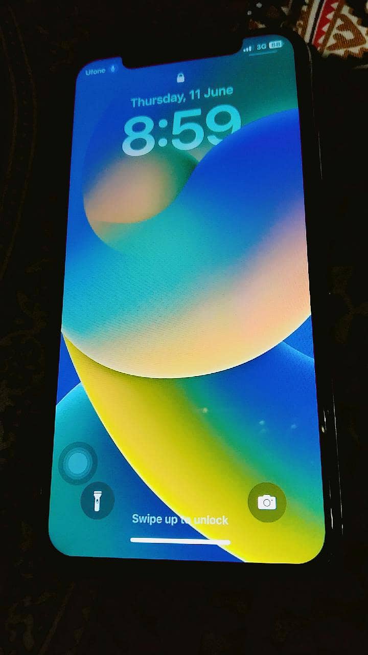 Apple iPhone X 3