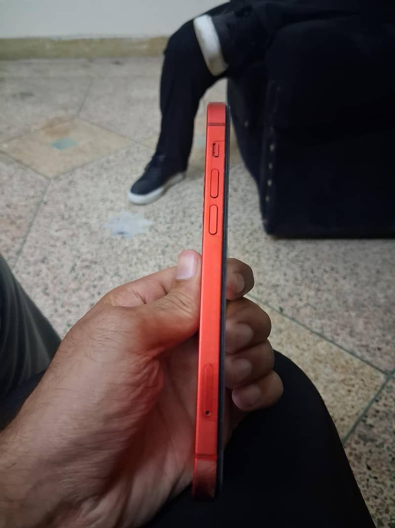 Apple iPhone 12 3