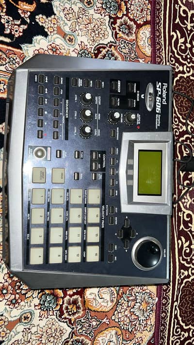 Roland sp 606 sampler