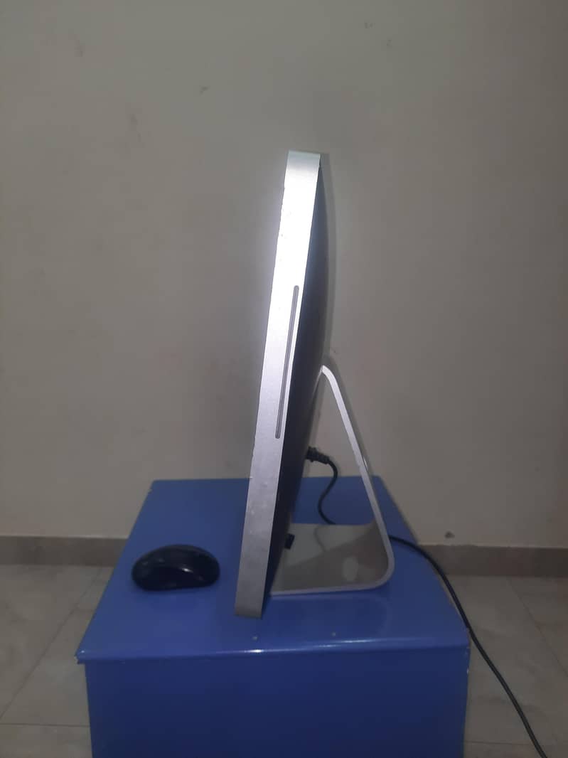 I MAC 2009 MODEL 3