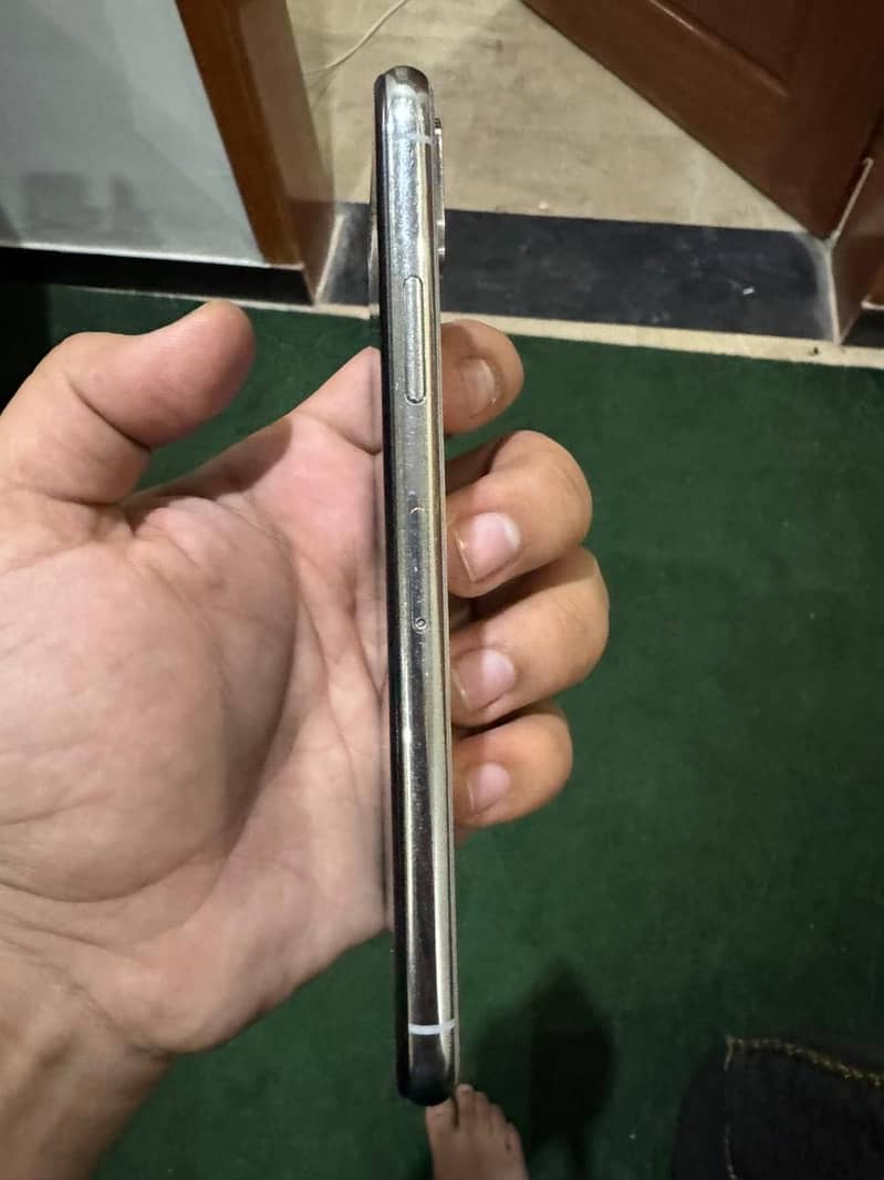 Apple iPhone X 0