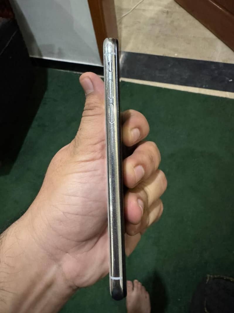 Apple iPhone X 2