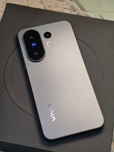 Need Vivo X200 FE