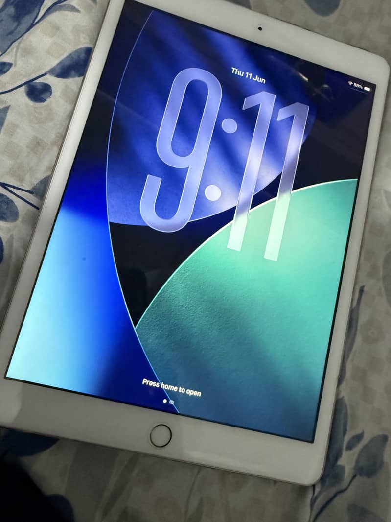 IPAD 8 GENERATION 5