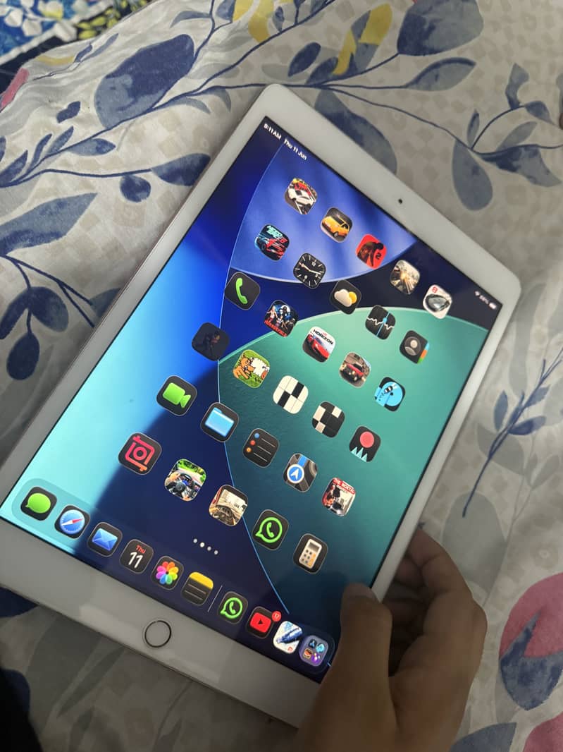 IPAD 8 GENERATION 7