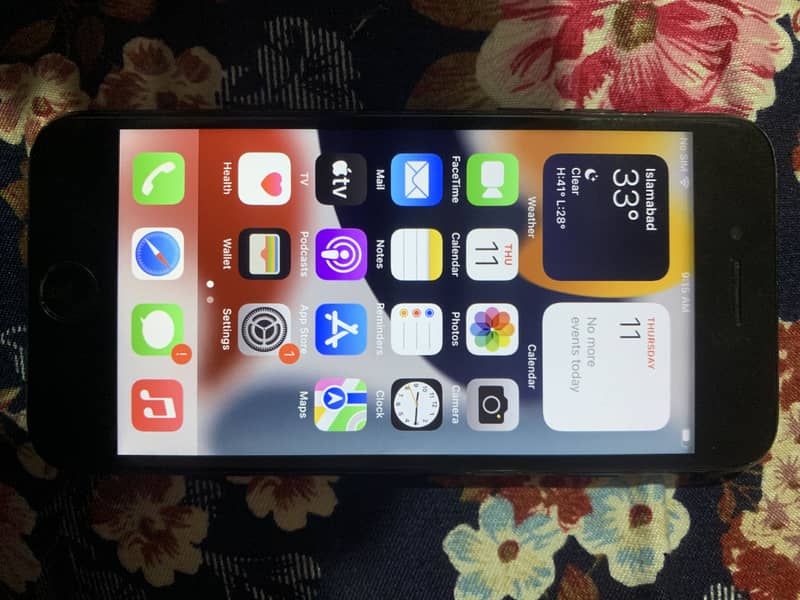 Apple iPhone 7 1