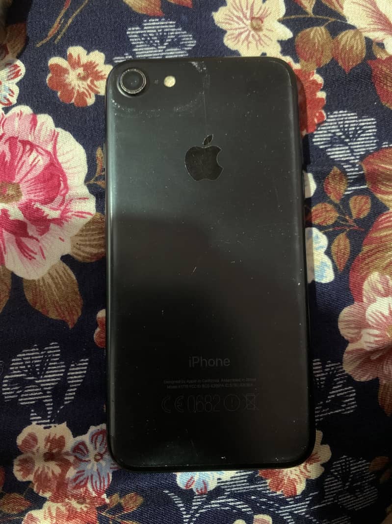 Apple iPhone 7 4